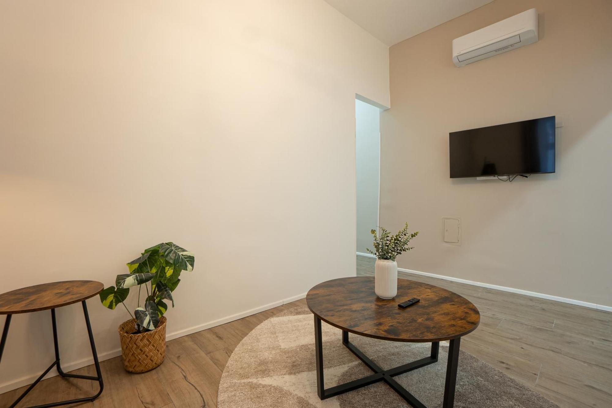 71m² Modern In The Heart Of The Apartment *
